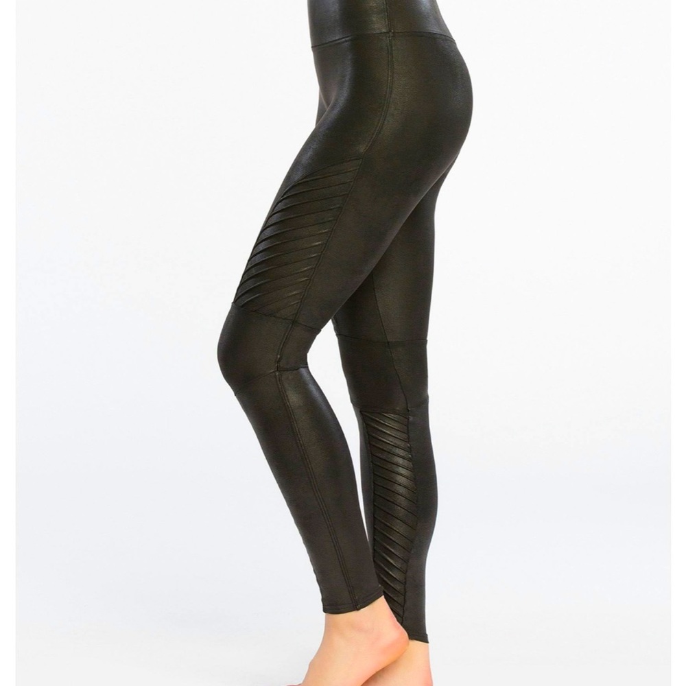 SPANX Faux Leather Moto Leggings. Size XS. Never worn.